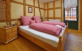 Naturhof-Papiermühle 2 Bett-Zimmer Rosenrot